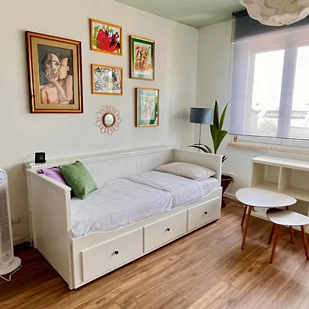 Su Due Piani Vicino Al Policlinico Удине